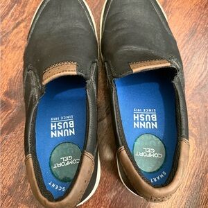 Nunn Bush Men's Black and Tan Slip-On Loafers